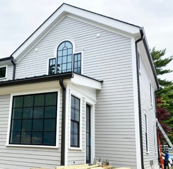 George’s Seamless Black Gutters